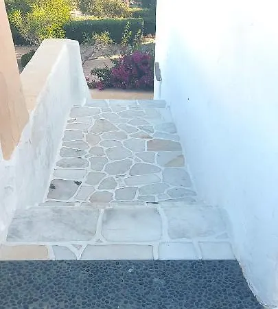 Rosanna Kite By The Sea & Pool With Sunset Pounda