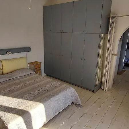 Rosanna Kite By The Sea & Pool With Sunset Pounda